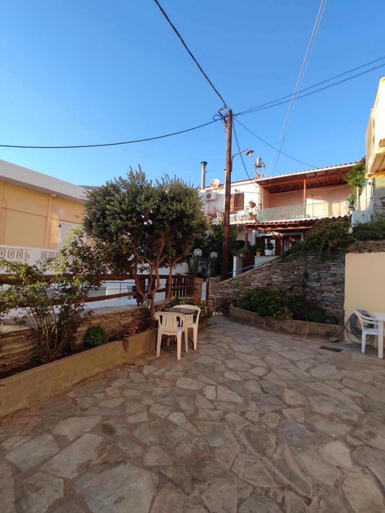 Apartmán Politis Sudios Batsíon Exteriér fotografie